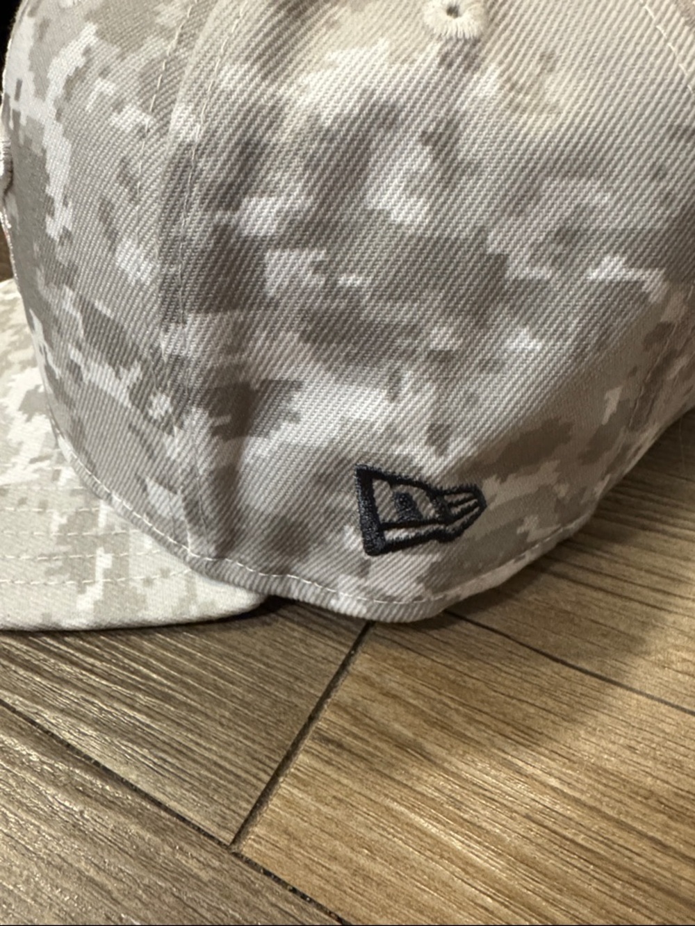 🆕 New Era Salute to Service Miami Dolphins Digital Camo 59fifty Hat. 7 5/8. NWT🎉 - Picture 4 of 5